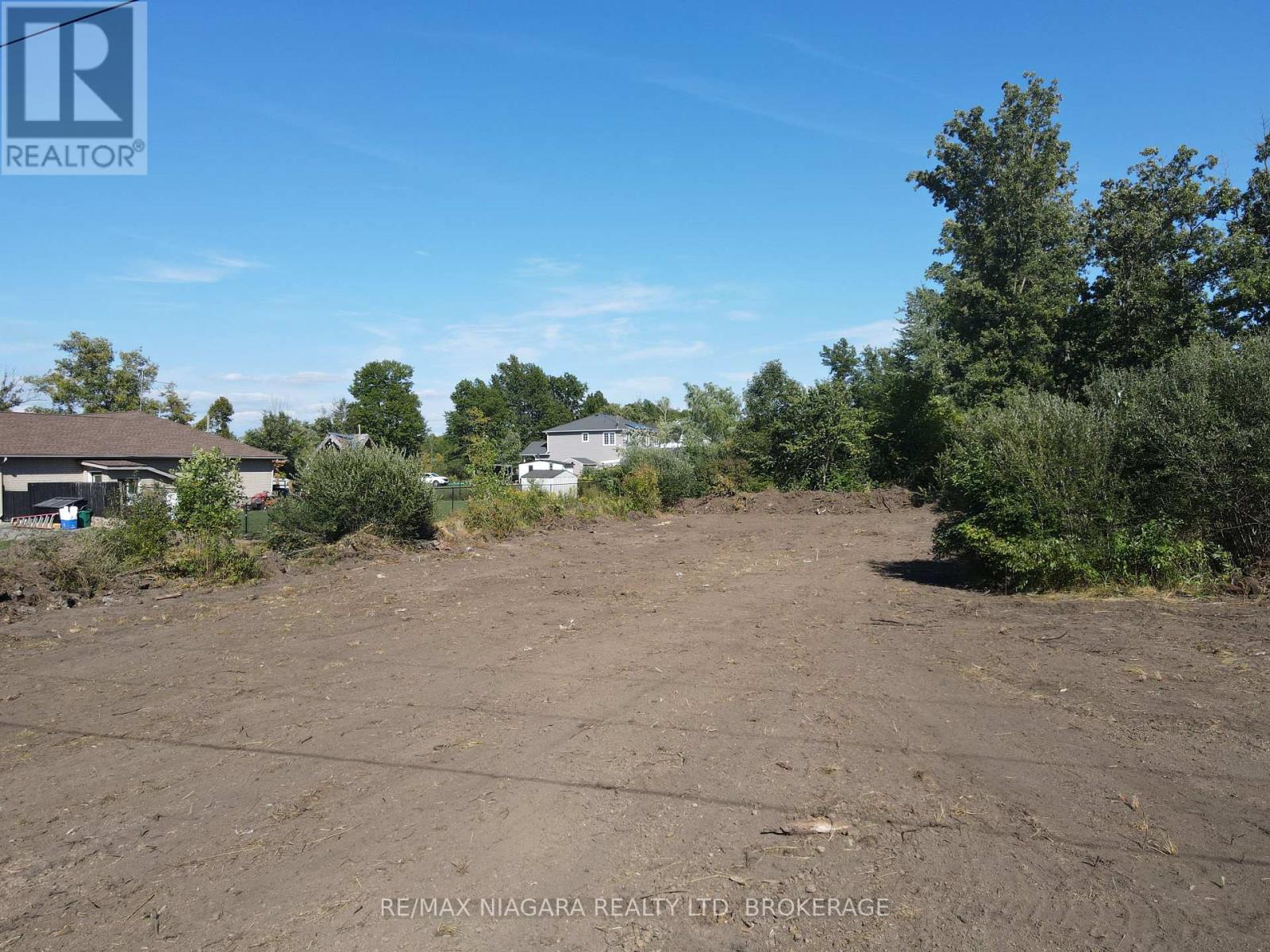 V/l Sunset Drive, Fort Erie (Crescent Park), Ontario  L2A 5M4 - Photo 3 - X12171700