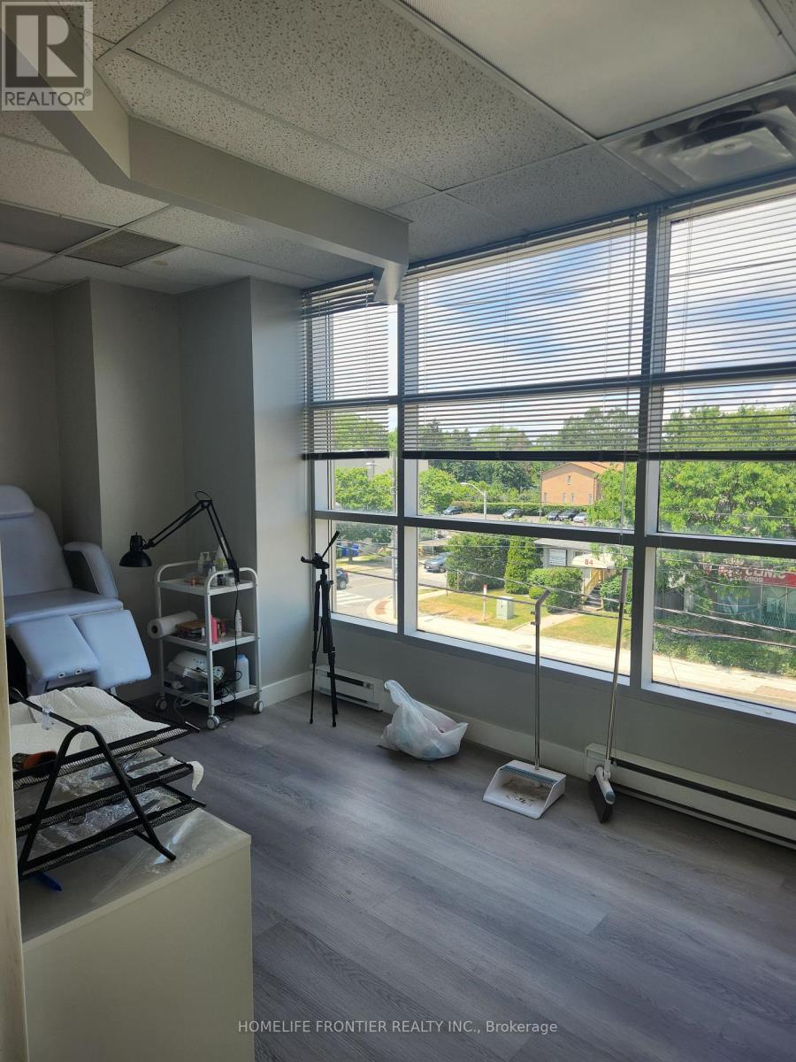 301 - 77 Finch Avenue W, Toronto, Ontario  M2N 2H5 - Photo 7 - C12255488