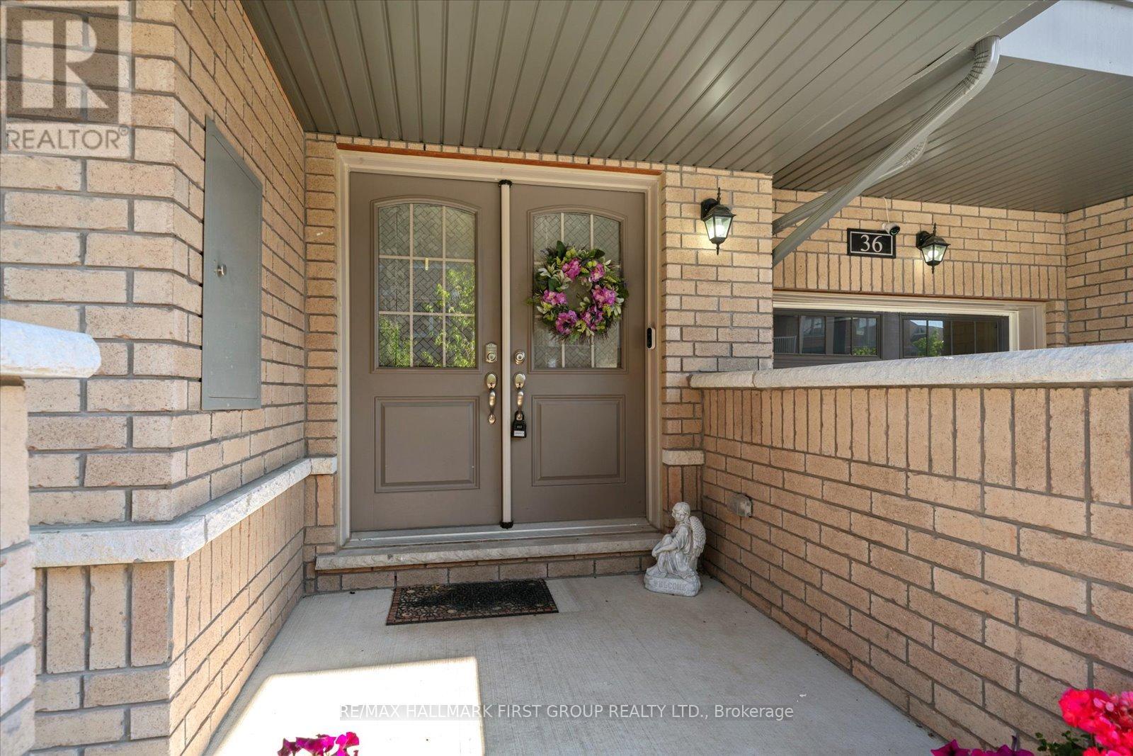 Property at 36 AMULET WAY image 3