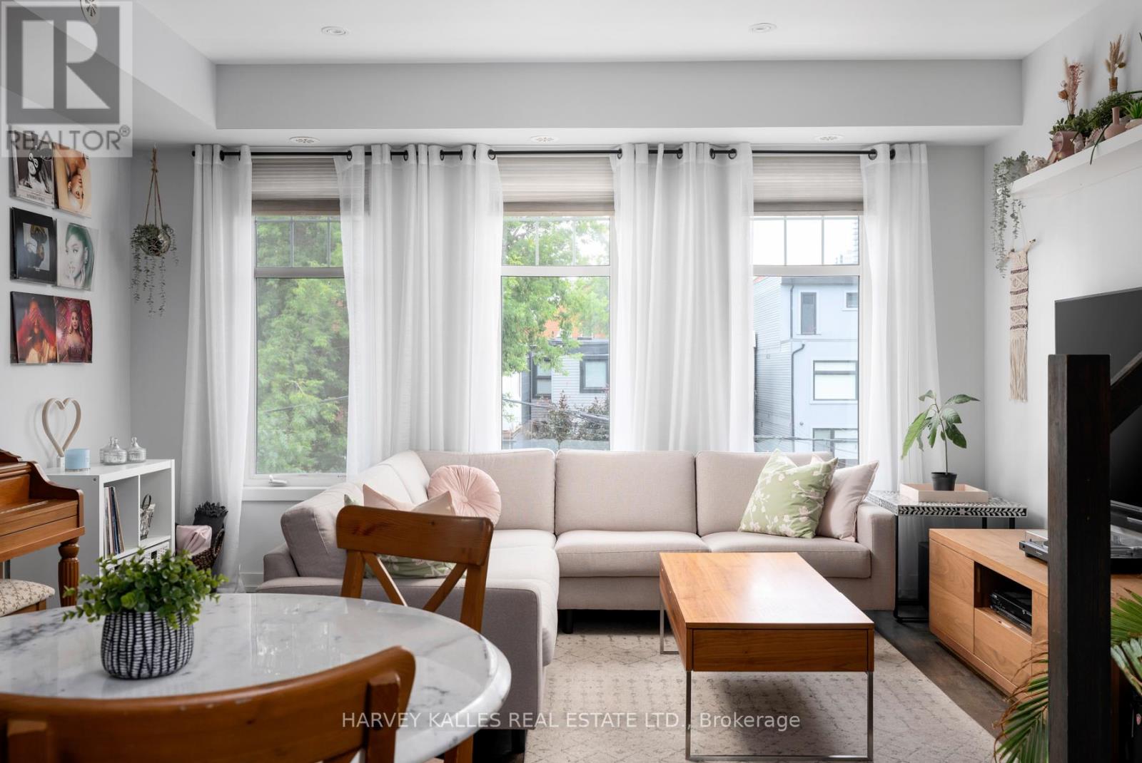 Property at 45 - 140 BROADVIEW AVENUE image 2