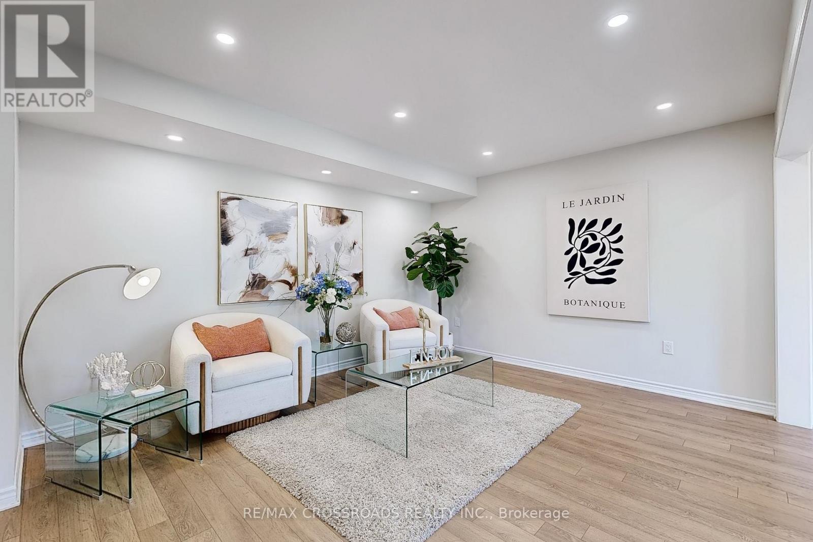 Property at 90 MINLOW WAY image 2