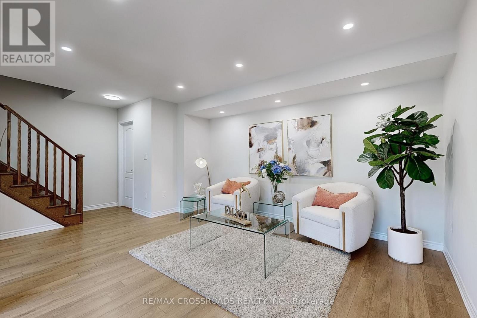 Property at 90 MINLOW WAY image 4