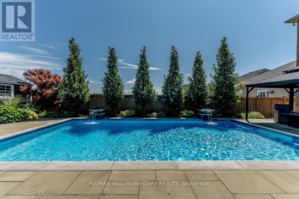 51 Cloverhill Crescent, Innisfil, Ontario  L0L 1L0 - Photo 43 - N12255502