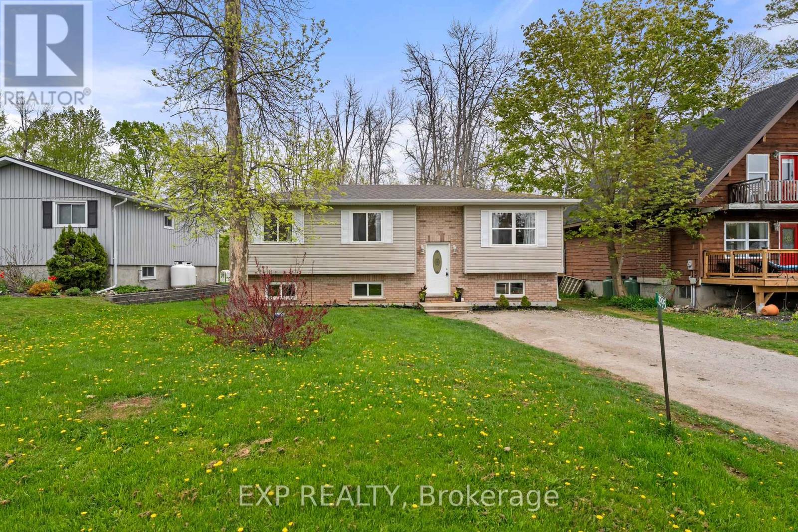 Property at 3995 WOODLAND DRIVE image 2