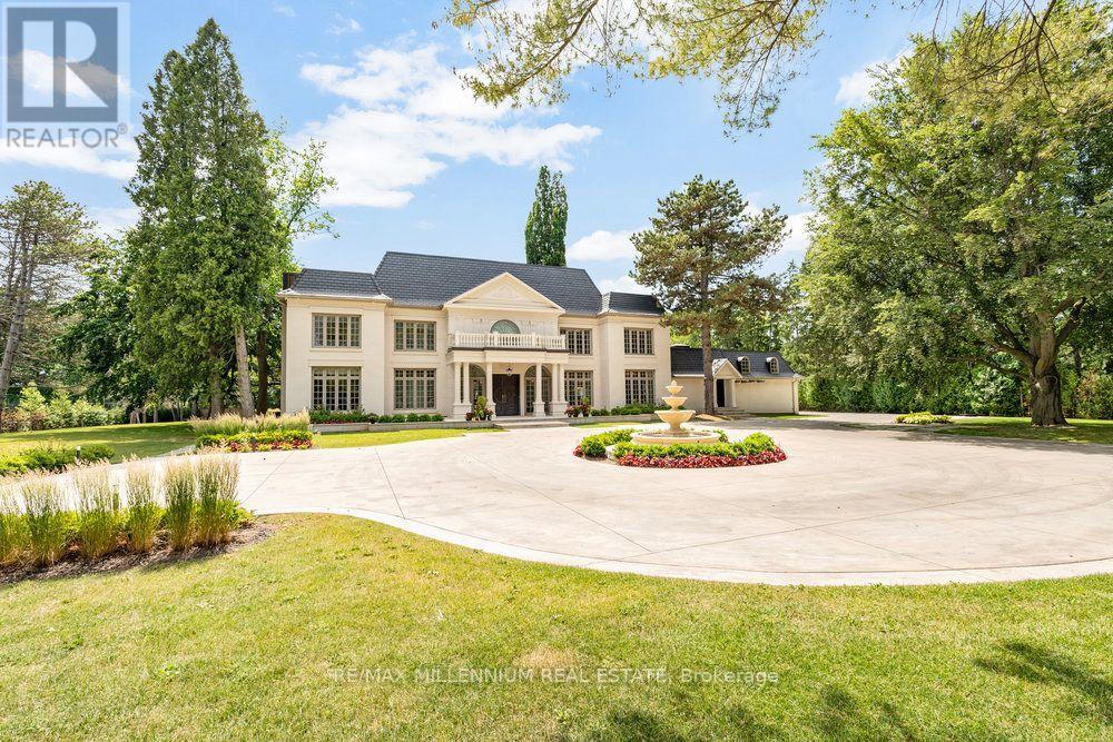 38 Park Lane Circle, Toronto, Ontario  M3C 2N2 - Photo 43 - C12255484
