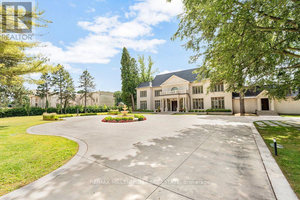 38 Park Lane Circle, Toronto, Ontario  M3C 2N2 - Photo 44 - C12255484