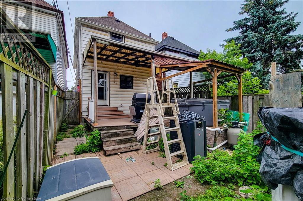 Property at 38 GLENDALE Avenue N image 4