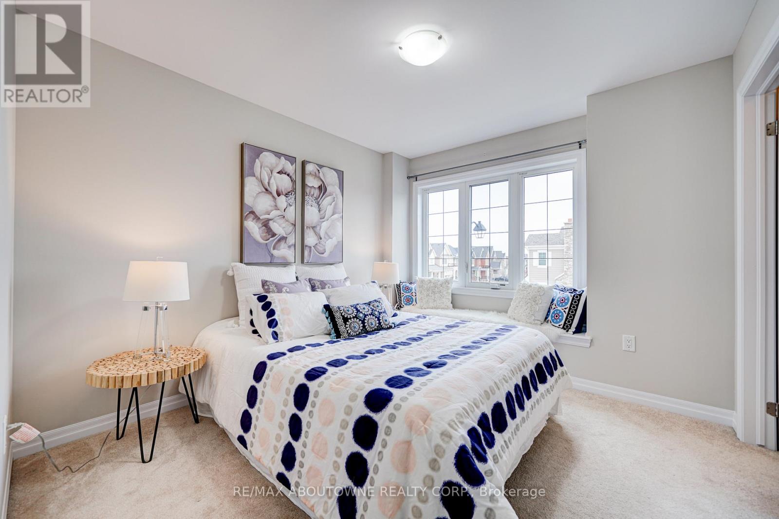 385 Dahlia Trail, Oakville, Ontario  L6M 4M2 - Photo 15 - W12255372