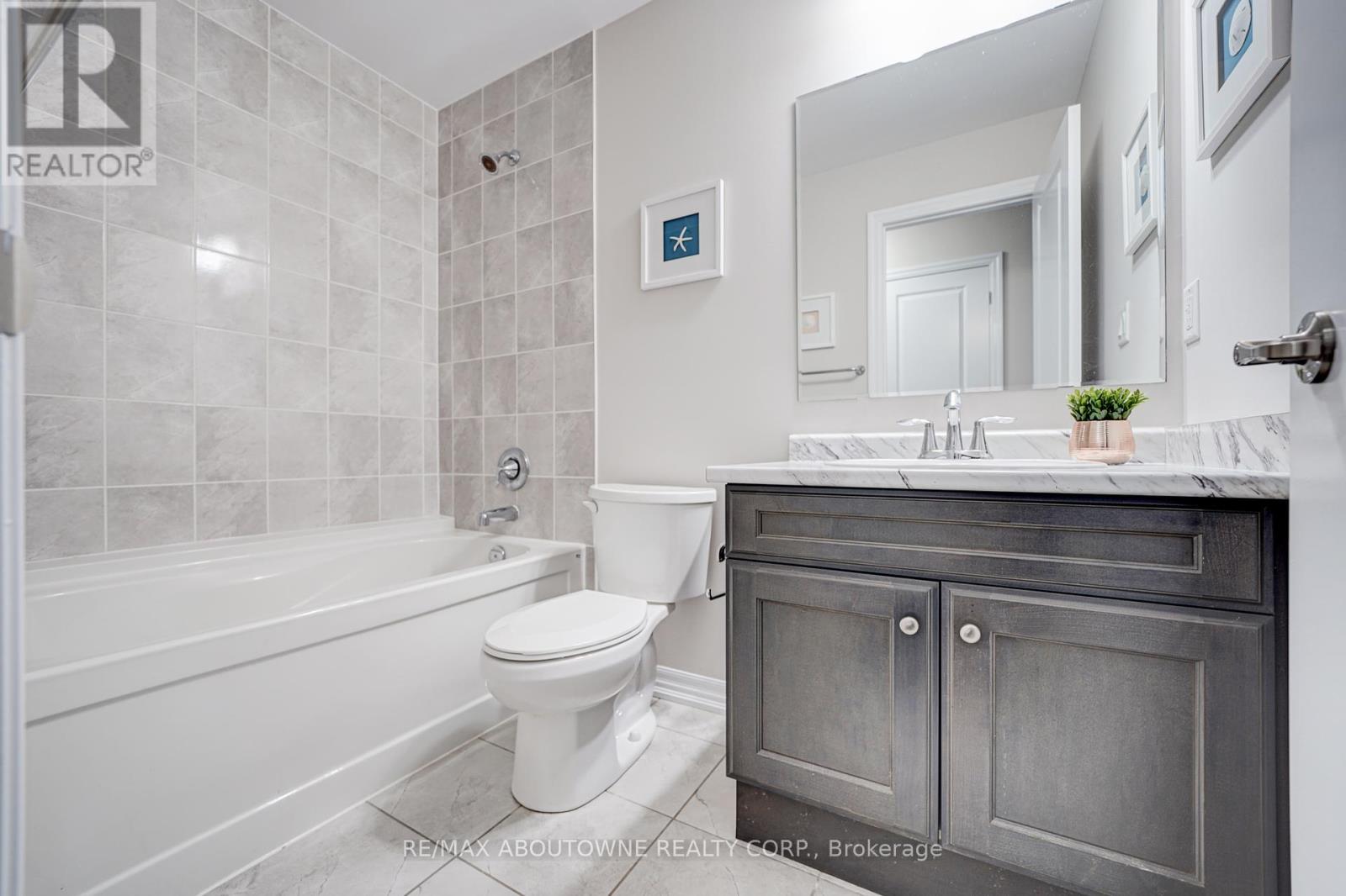 385 Dahlia Trail, Oakville, Ontario  L6M 4M2 - Photo 18 - W12255372
