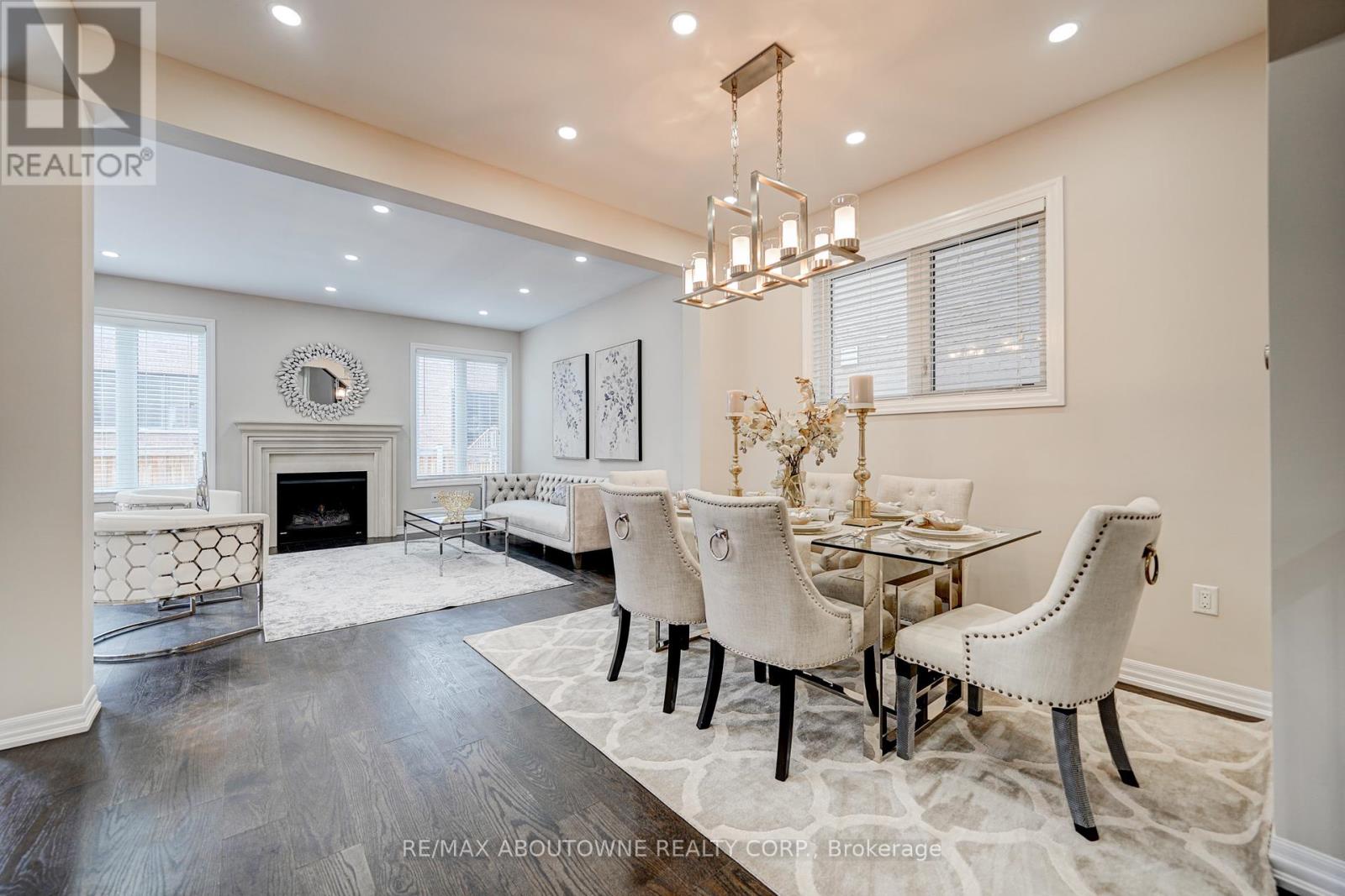 385 Dahlia Trail, Oakville, Ontario  L6M 4M2 - Photo 6 - W12255372