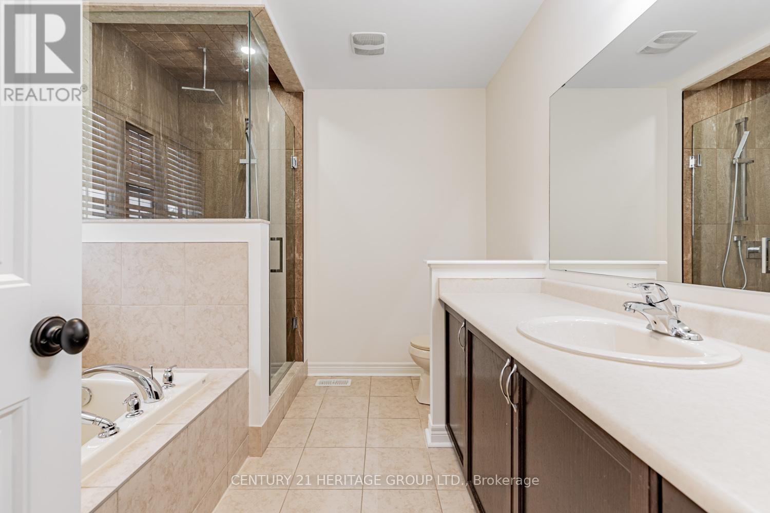 67 Acorn Lane, Bradford West Gwillimbury, Ontario  L3Z 0H5 - Photo 18 - N12225533
