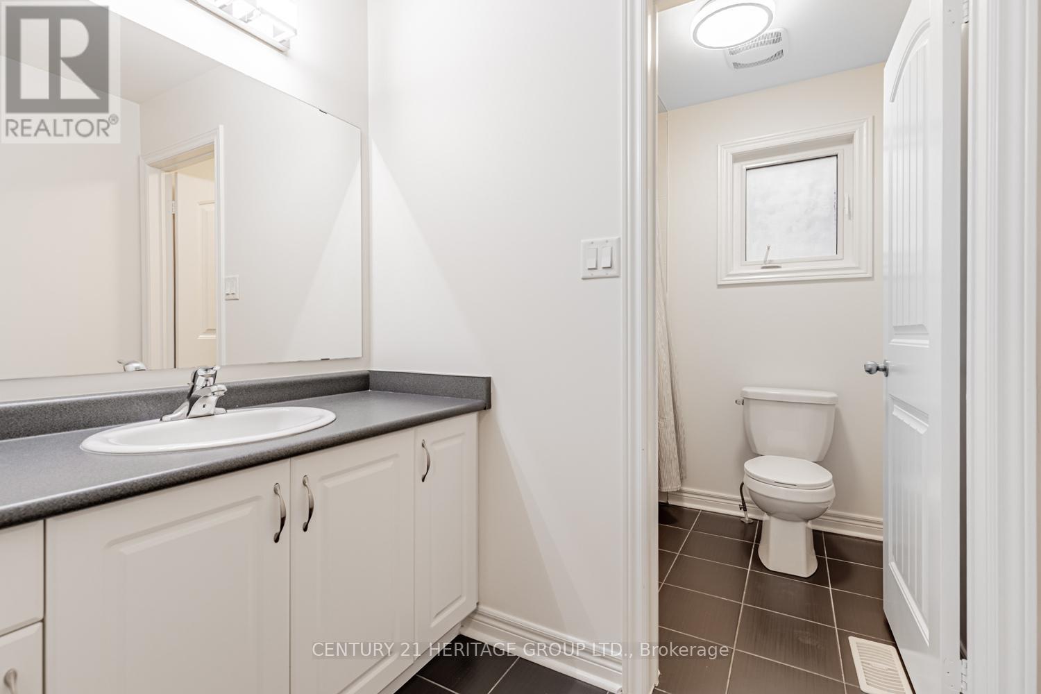 67 Acorn Lane, Bradford West Gwillimbury, Ontario  L3Z 0H5 - Photo 19 - N12225533