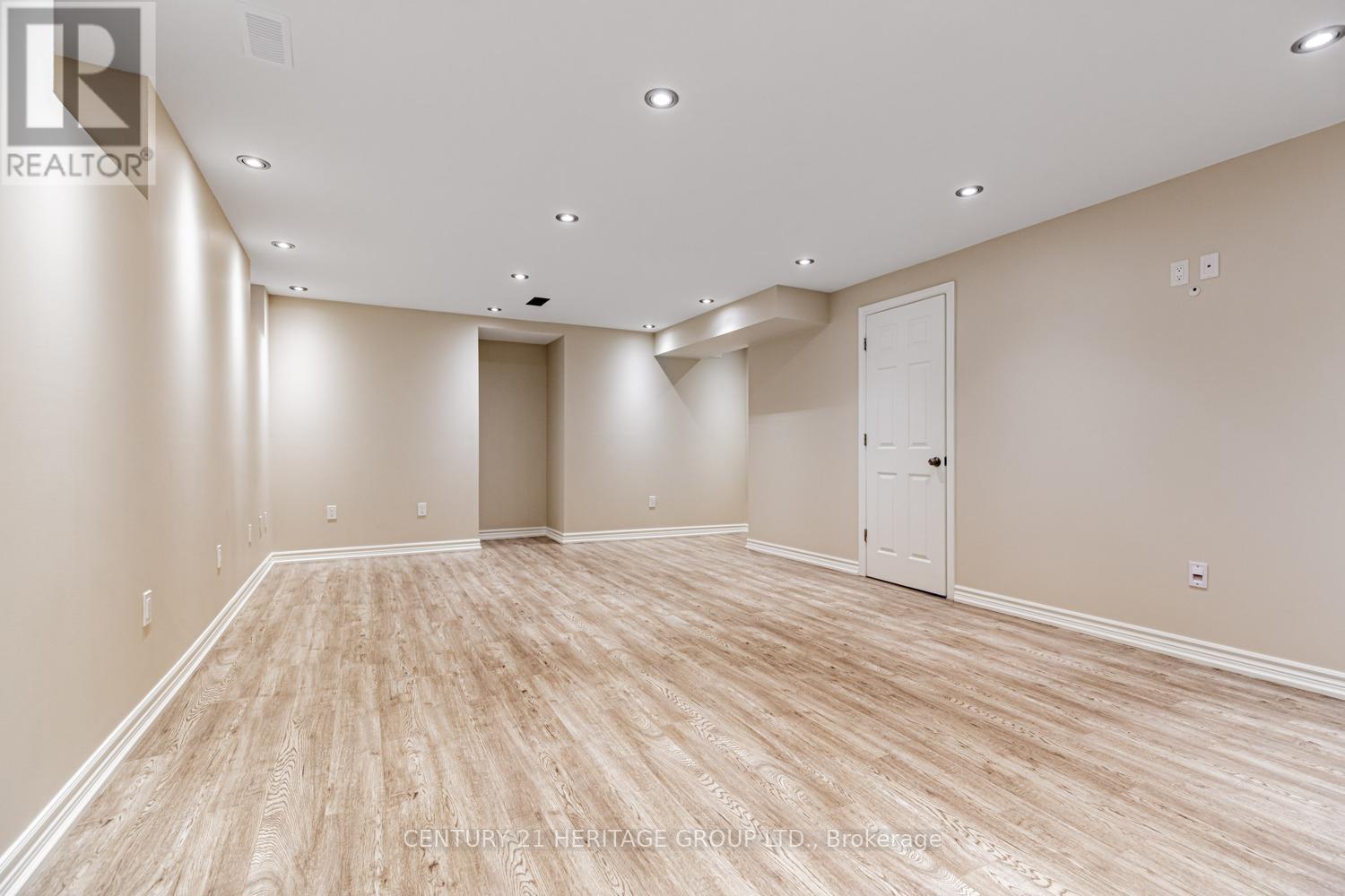 67 Acorn Lane, Bradford West Gwillimbury, Ontario  L3Z 0H5 - Photo 27 - N12225533