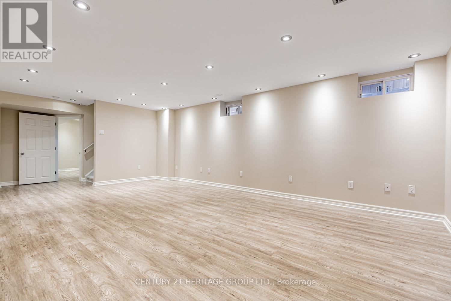 67 Acorn Lane, Bradford West Gwillimbury, Ontario  L3Z 0H5 - Photo 28 - N12225533