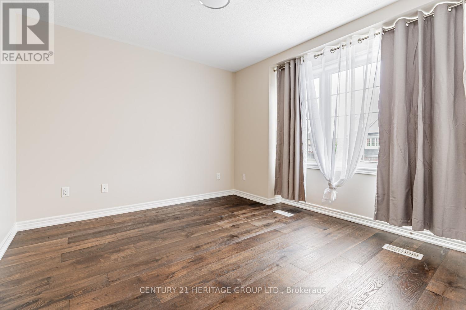 67 Acorn Lane, Bradford West Gwillimbury, Ontario  L3Z 0H5 - Photo 24 - N12225533