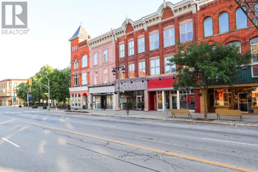 78 Ontario Street, Stratford, Ontario N5A 3H2 - Photo 4 - X12255650