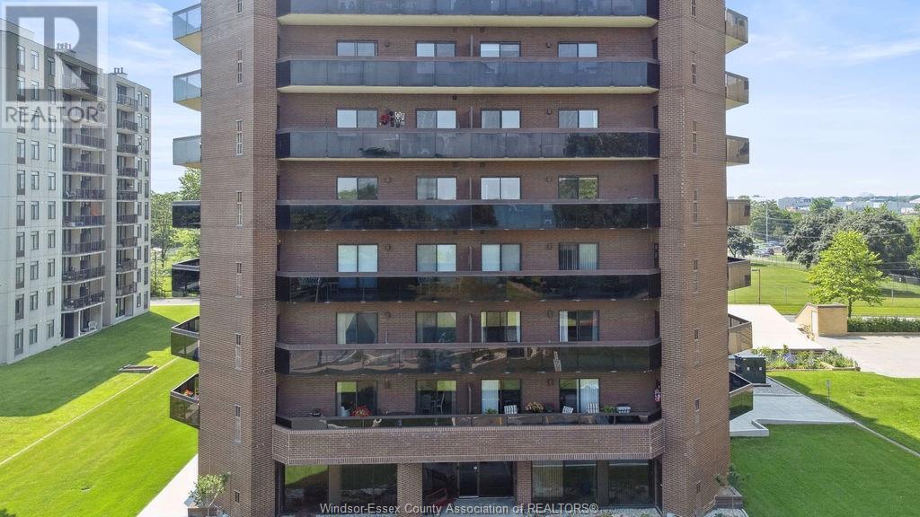 Property at 3663 RIVERSIDE DRIVE East Unit# 306 image 4