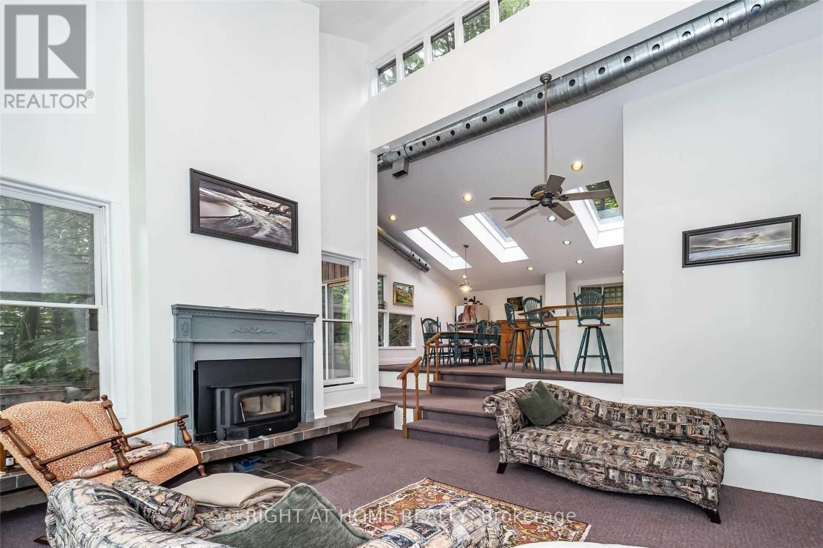# 10 - 1326 Windermere Road, Muskoka Lakes, Ontario  P0B 1M0 - Photo 18 - X12255398