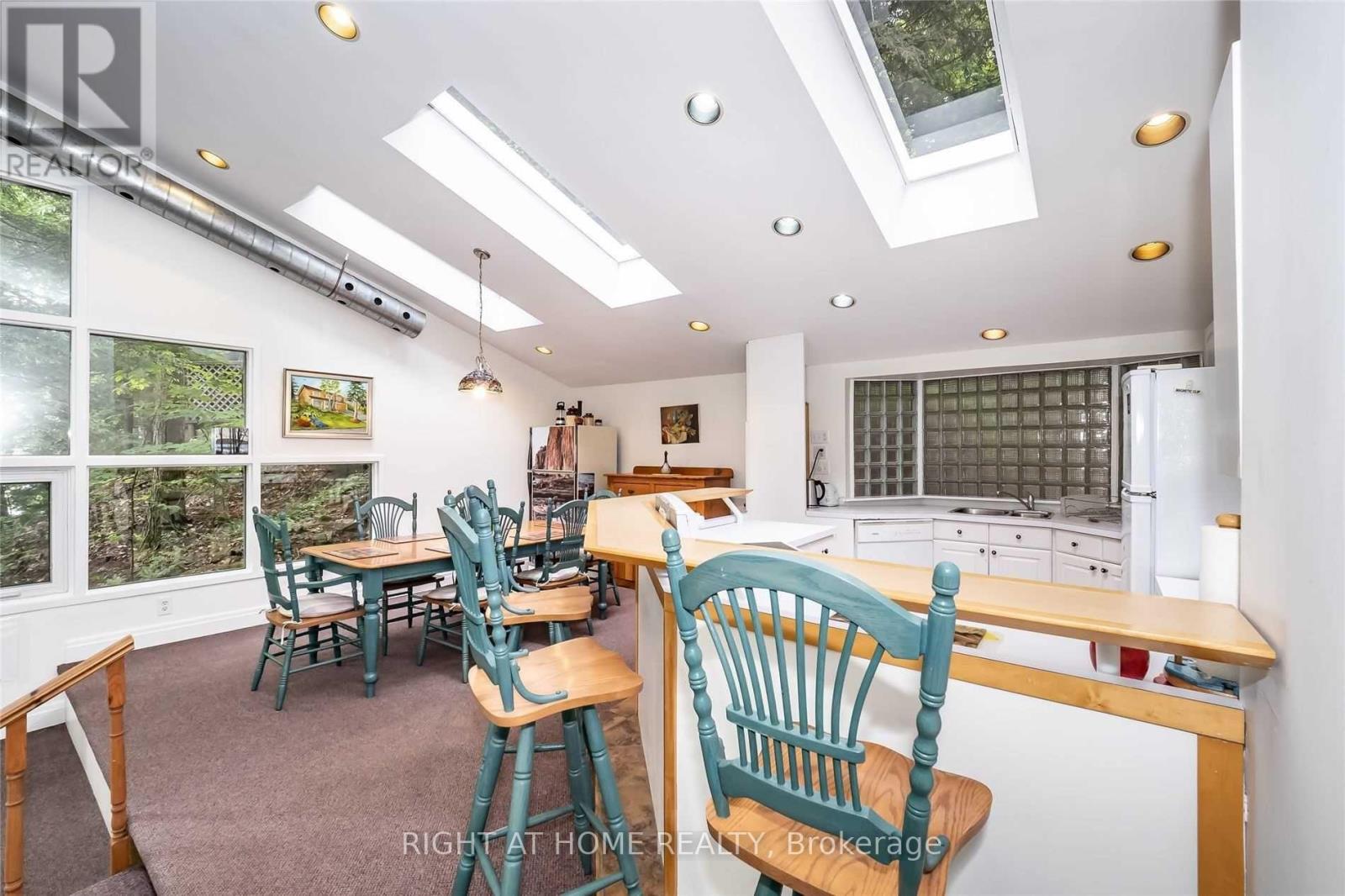 # 10 - 1326 Windermere Road, Muskoka Lakes, Ontario  P0B 1M0 - Photo 20 - X12255398