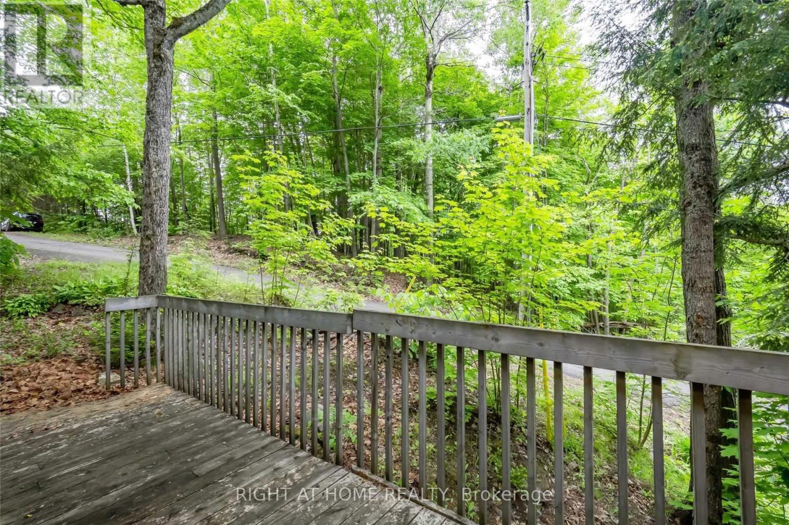 # 10 - 1326 Windermere Road, Muskoka Lakes, Ontario  P0B 1M0 - Photo 39 - X12255398