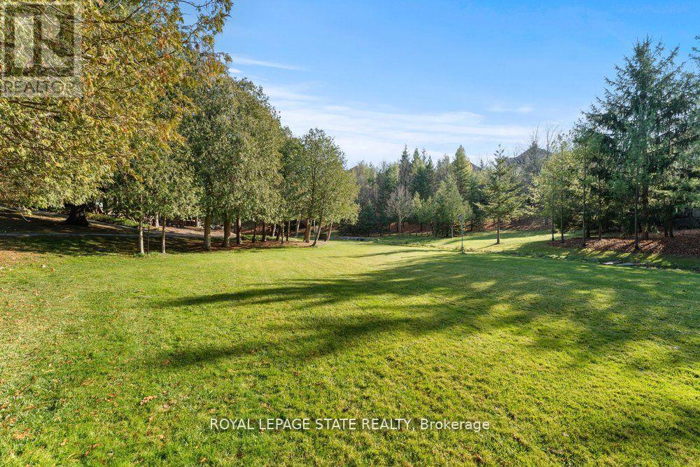 492 Governors Road, Hamilton, Ontario  L9H 5E3 - Photo 29 - X12255466