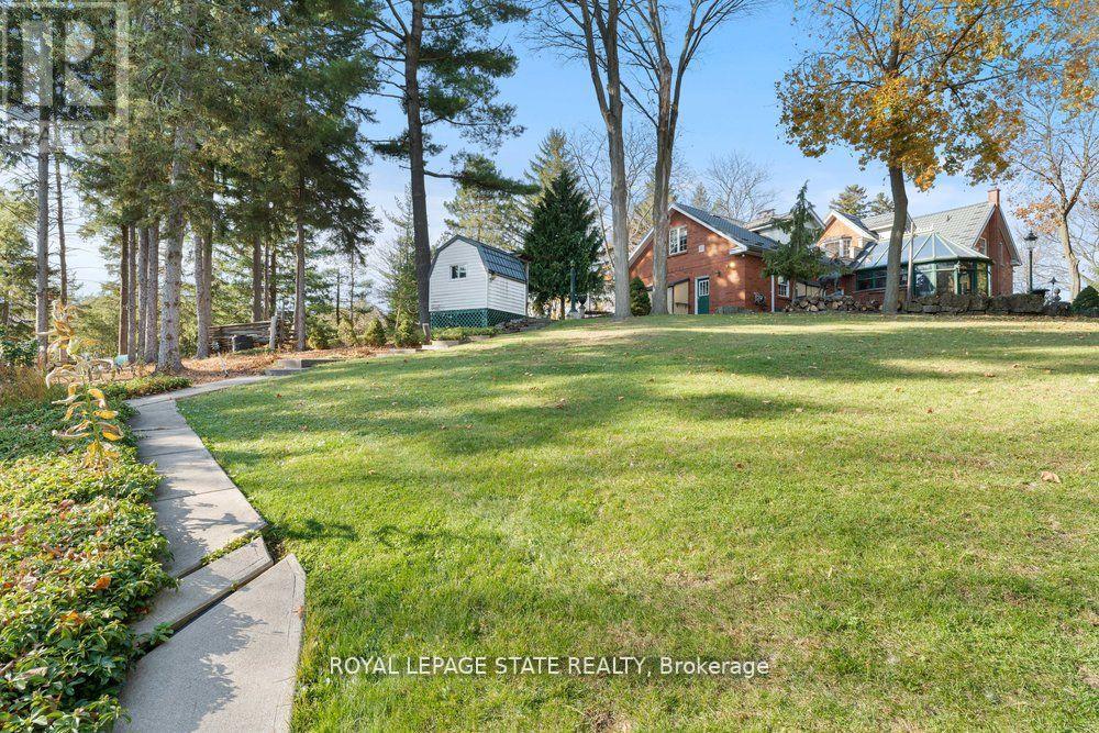492 Governors Road, Hamilton, Ontario  L9H 5E3 - Photo 35 - X12255466