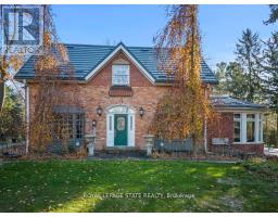 492 GOVERNORS ROAD, Hamilton, Ontario