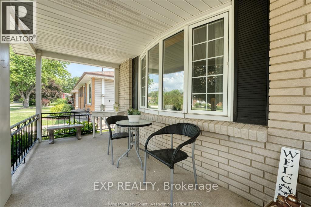 Property at 337 EVELYN STREET image 4