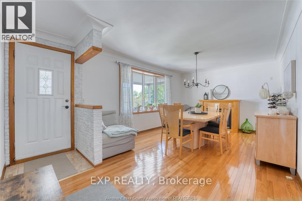 Property at 337 EVELYN STREET image 5