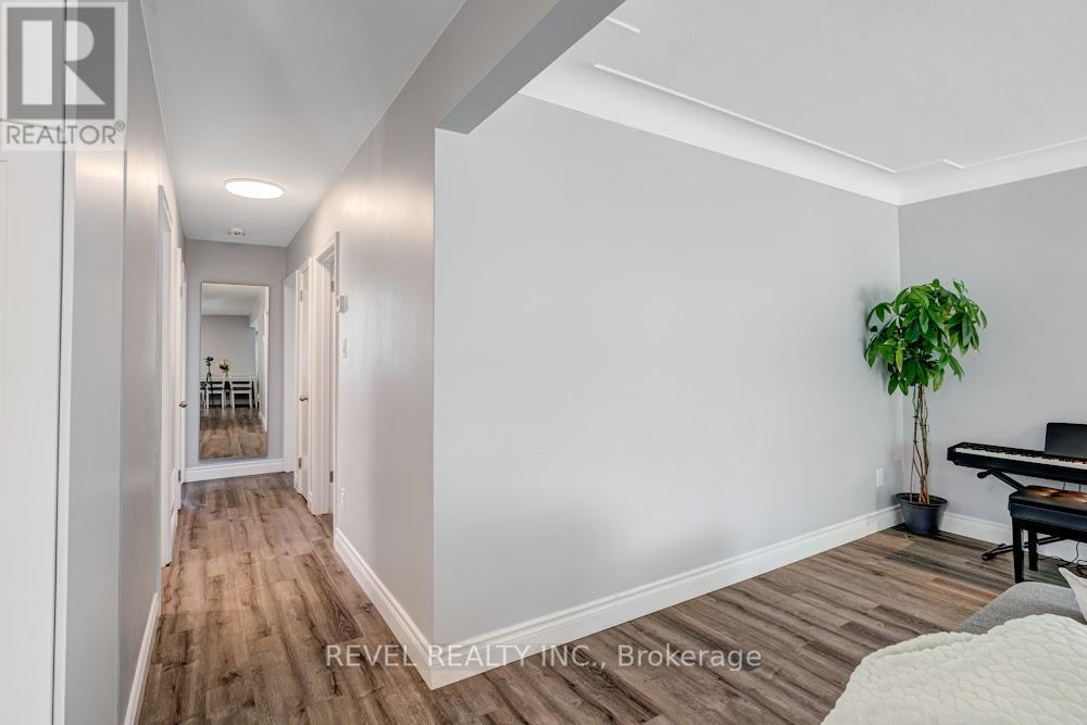 42 Terrace Drive, Hamilton, Ontario  L9A 2Y6 - Photo 16 - X12255544
