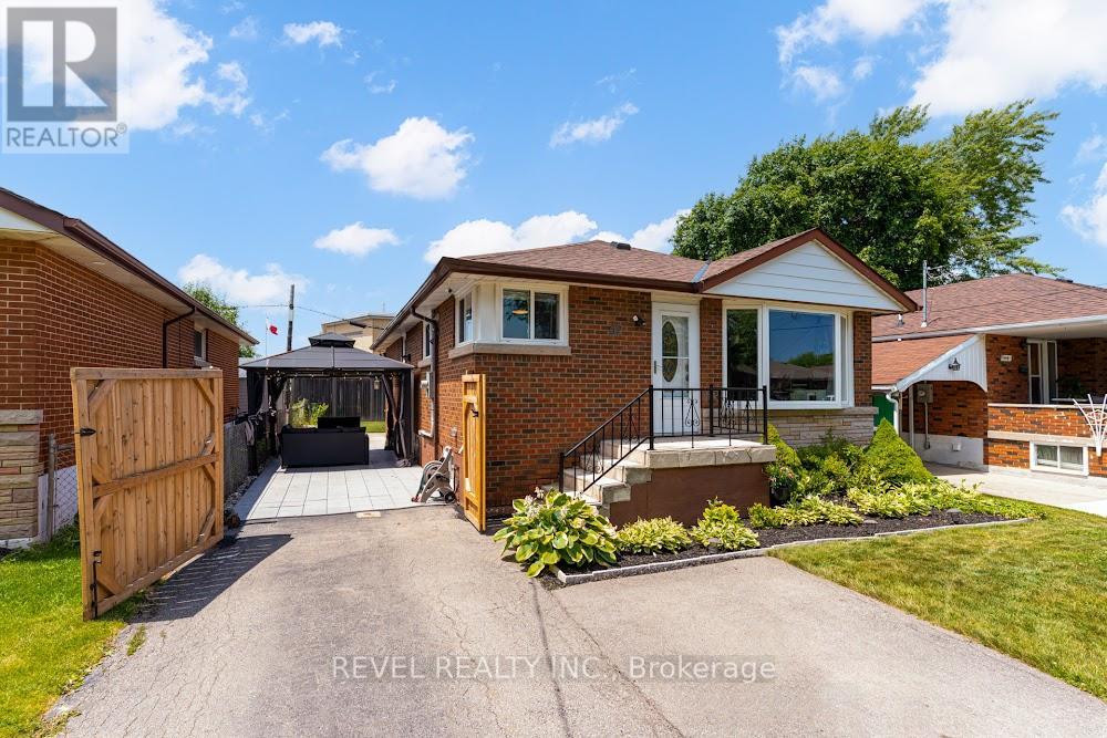 42 Terrace Drive, Hamilton, Ontario  L9A 2Y6 - Photo 35 - X12255544