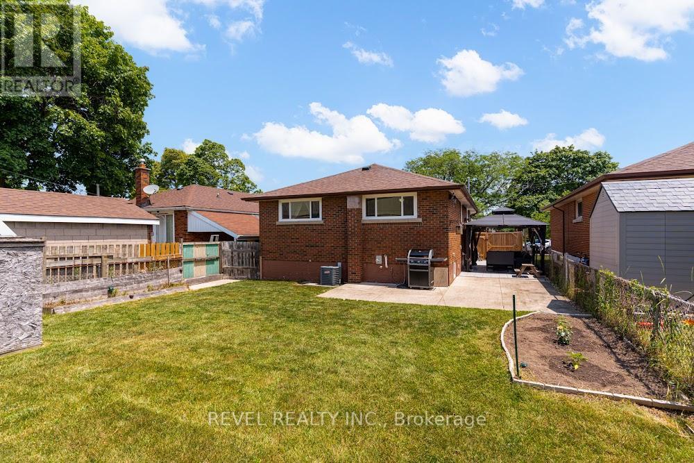 42 Terrace Drive, Hamilton, Ontario  L9A 2Y6 - Photo 42 - X12255544