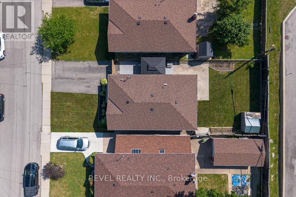 42 Terrace Drive, Hamilton, Ontario  L9A 2Y6 - Photo 44 - X12255544