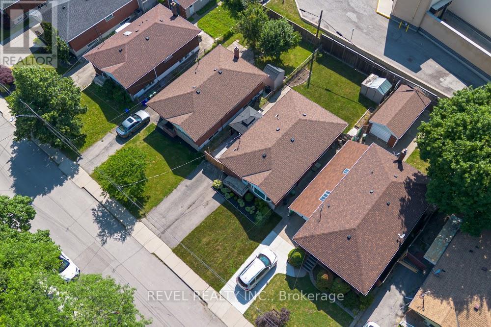 42 Terrace Drive, Hamilton, Ontario  L9A 2Y6 - Photo 45 - X12255544
