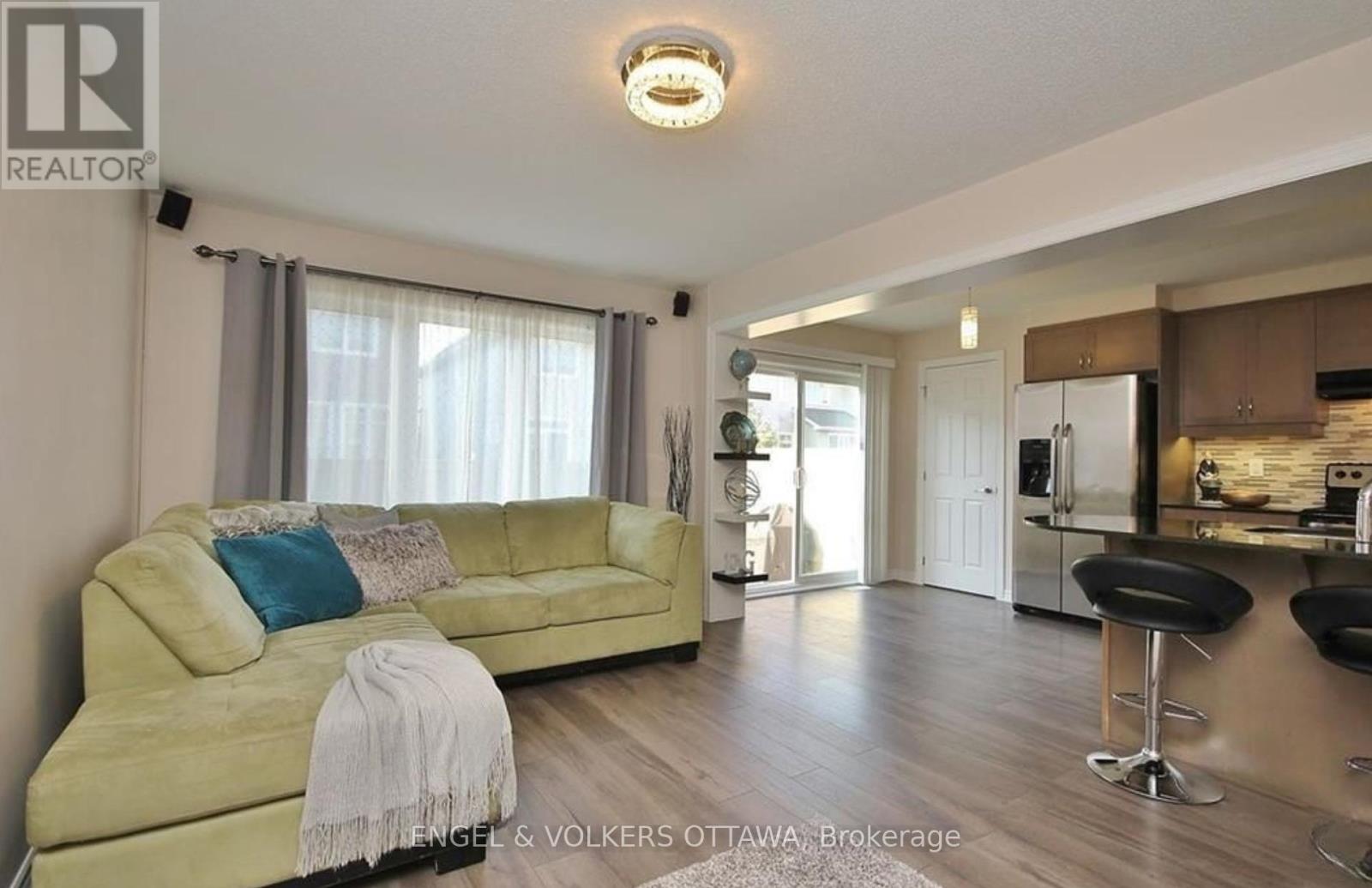 308 Song Sparrow Street, Ottawa, Ontario  K2J 5W5 - Photo 10 - X12255640