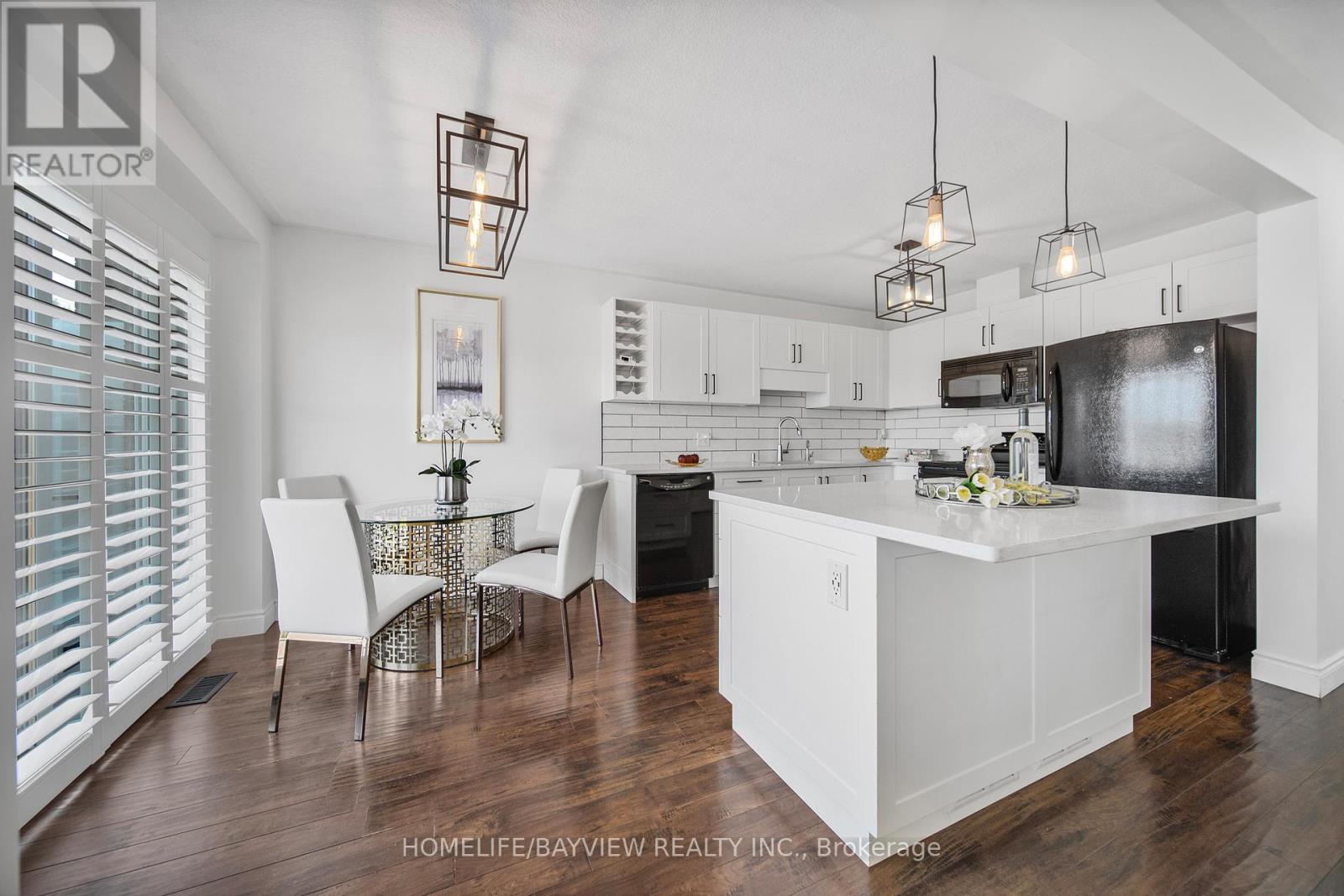Property at 920 DUNBLANE COURT image 4