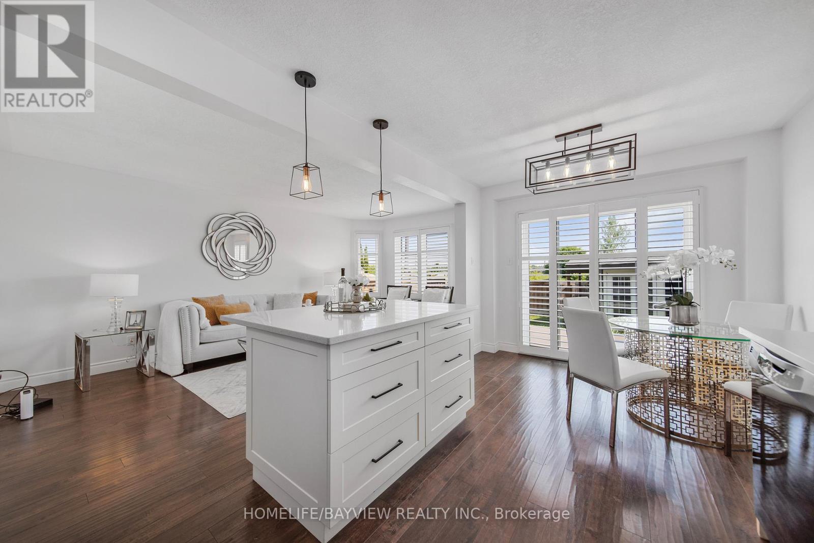 Property at 920 DUNBLANE COURT image 5
