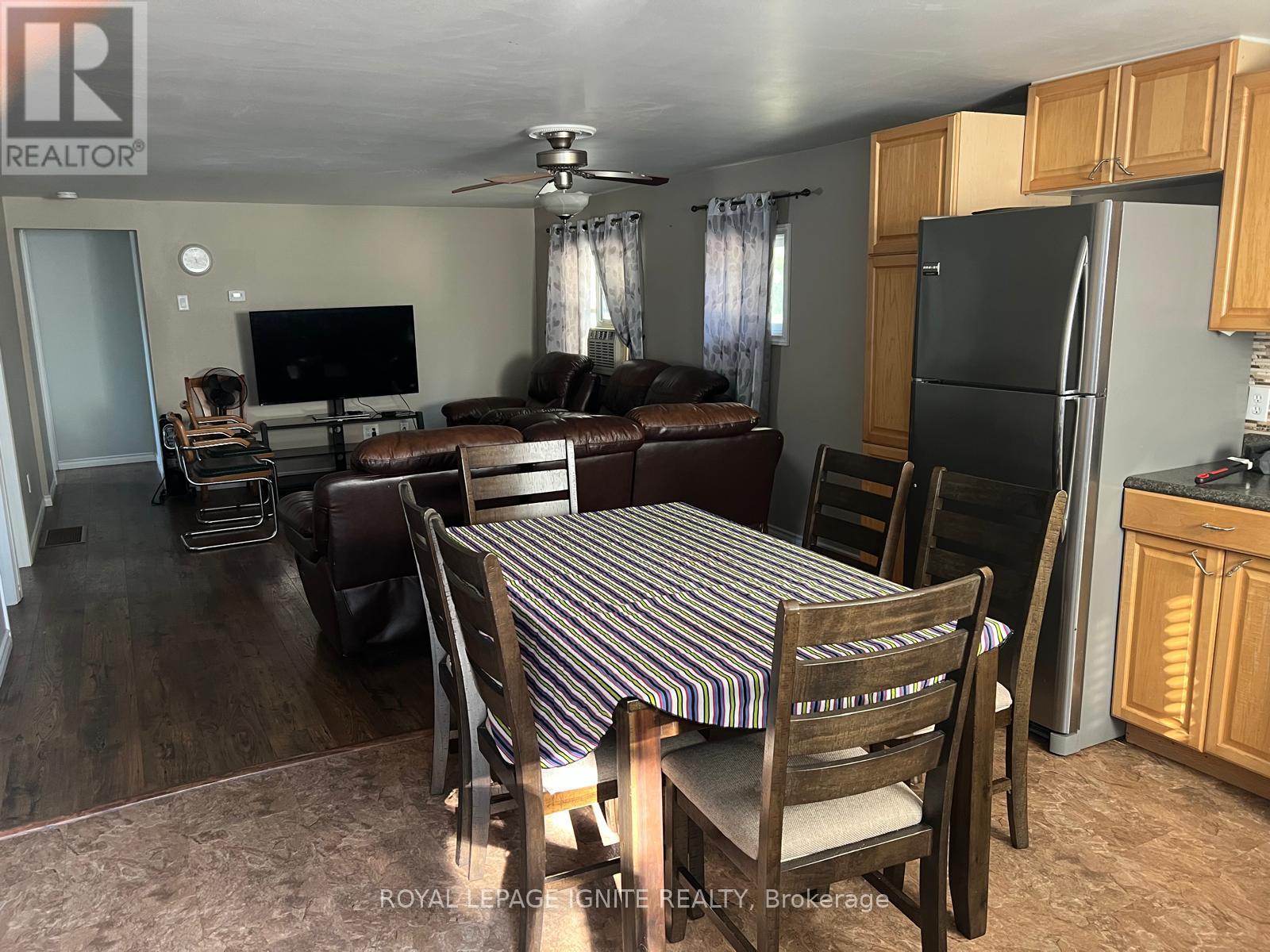 1985 Tiny Beaches Road, Tiny, Ontario  L0L 1P1 - Photo 6 - S12251584