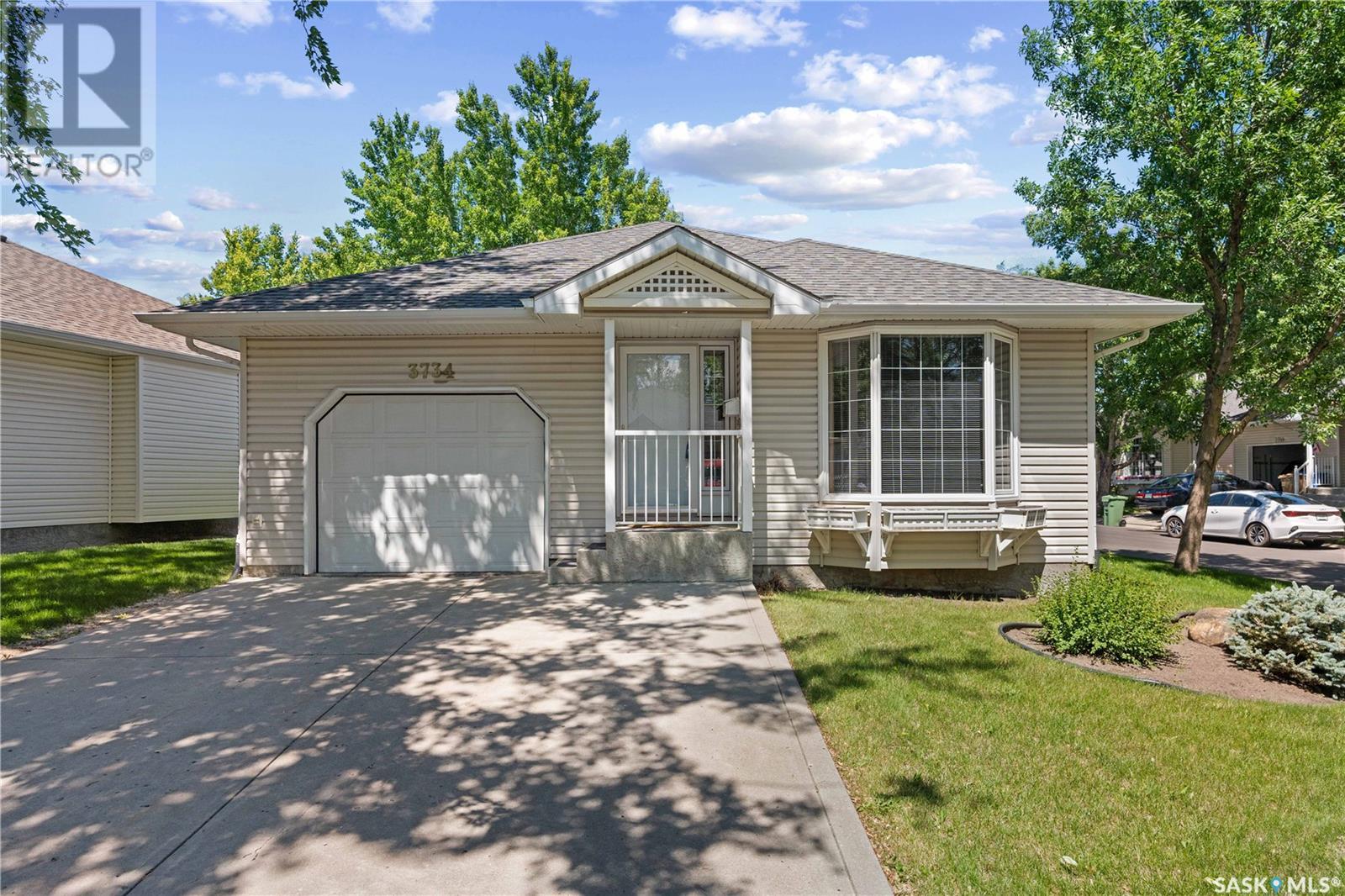 Property at 3734 Queens GATE image 1