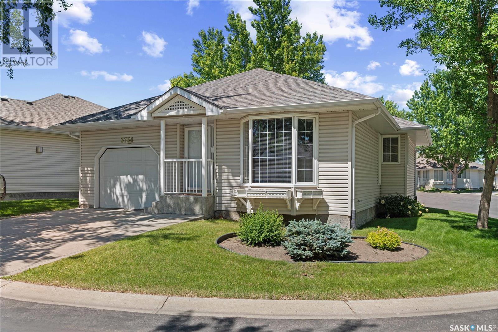 Property at 3734 Queens GATE image 2