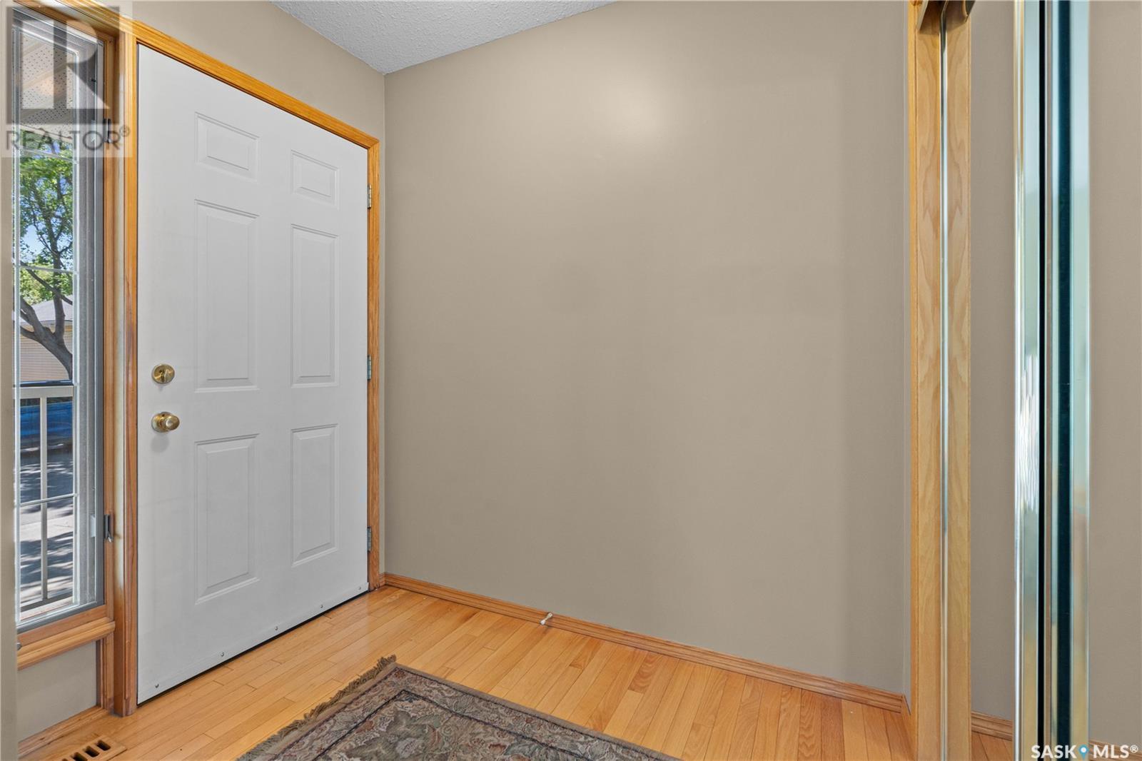 Property at 3734 Queens GATE image 3