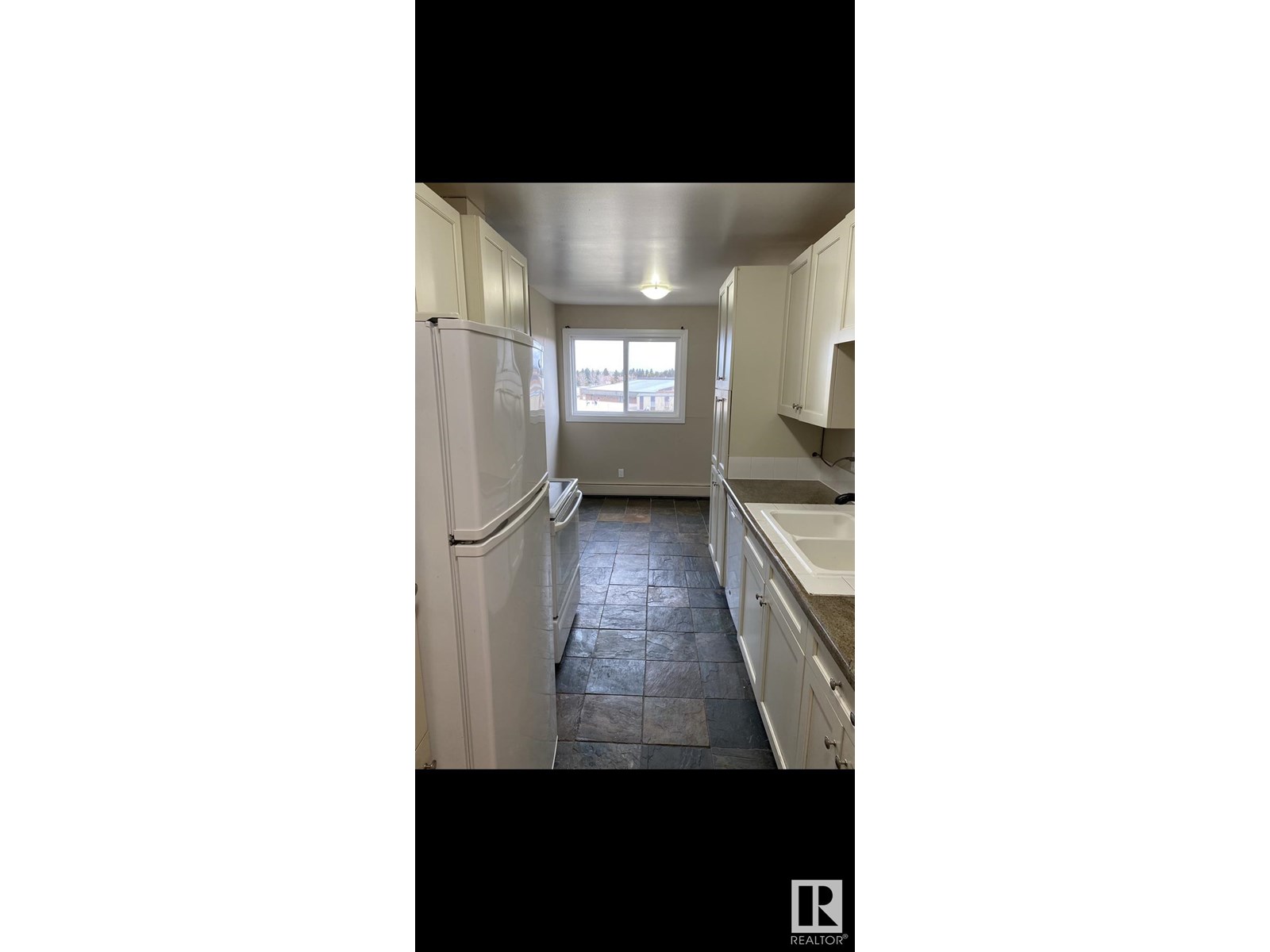 Property at #61 11255 31 AV NW image 2