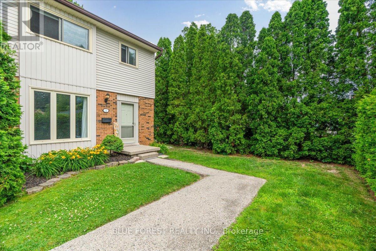 Property at 2 - 1328 COMMISSIONERS ROAD W image 3