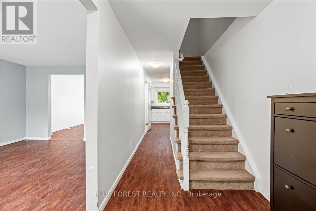 Property at 2 - 1328 COMMISSIONERS ROAD W image 5