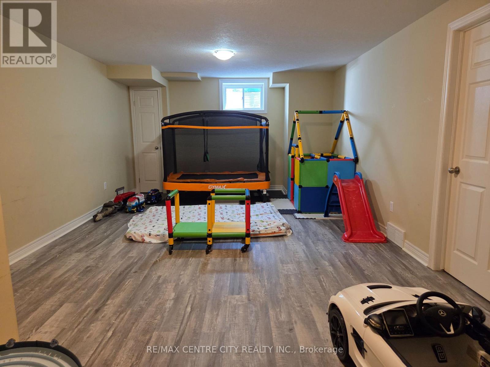 16 - 508 Sunnystone Road, London North, Ontario  N5X 4R5 - Photo 23 - X12255707