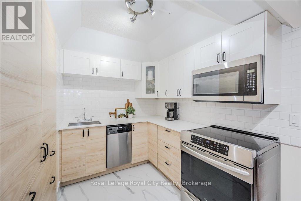 110 - 107 Bagot Street, Guelph, Ontario N1H 8H5 - Photo 17 - X12255804