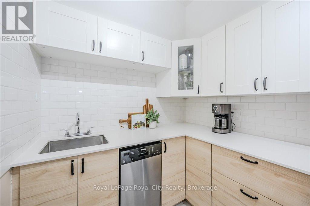 110 - 107 Bagot Street, Guelph, Ontario N1H 8H5 - Photo 18 - X12255804
