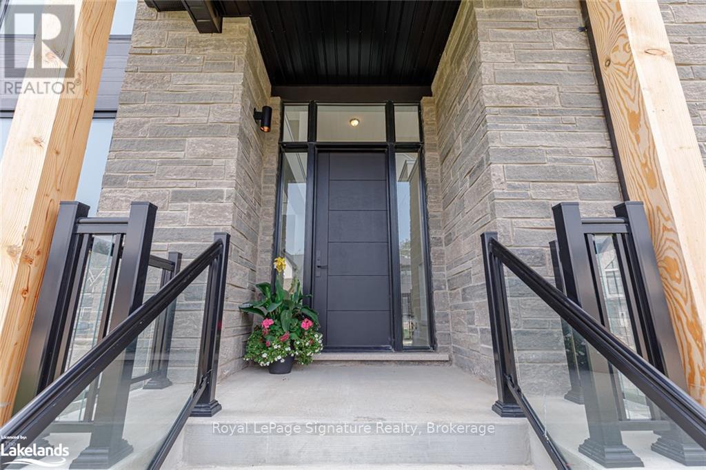 157 Springside Crescent, Blue Mountains, Ontario  L9Y 5L3 - Photo 11 - X12255904