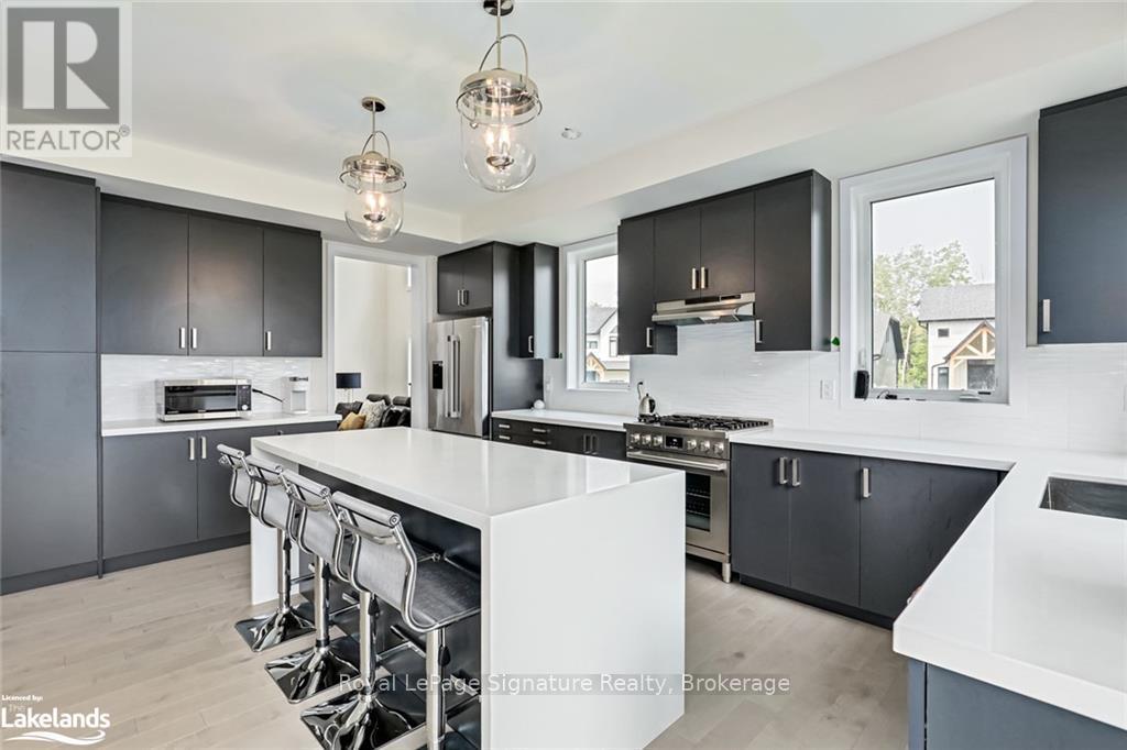 157 Springside Crescent, Blue Mountains, Ontario  L9Y 5L3 - Photo 17 - X12255904