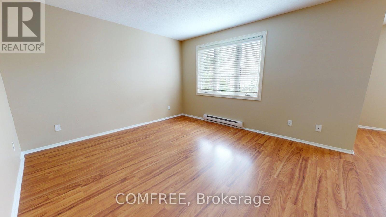 Property at 4 - 4 WATERFALL LANE image 2